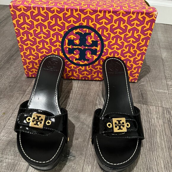 Tory Burch Rosie Black Patent Wedge Size 8.5M - Picture 1 of 4